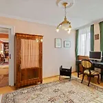 110 M2 3 Bedroom Apartment With Cathedral View